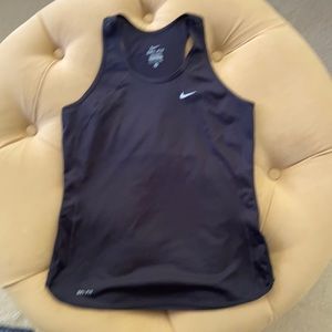 Nike dry fit tank size small
